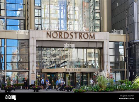 nordstrom michigan avenue chicago